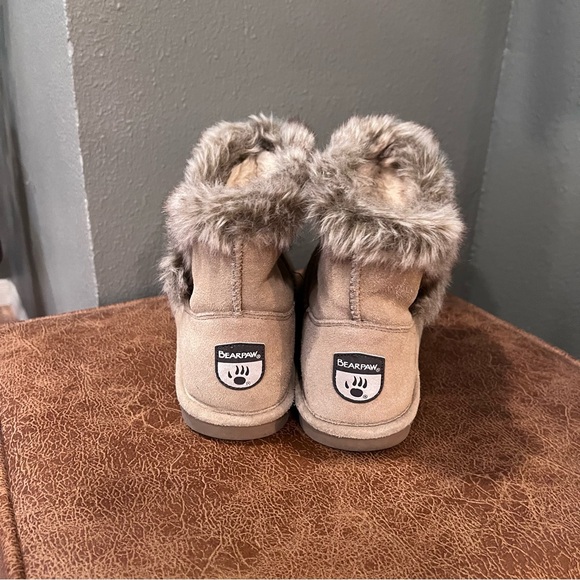 BEARPAW Cozy Tan Fur-Lined Women's Boots size 9 - Picture 2 of 9